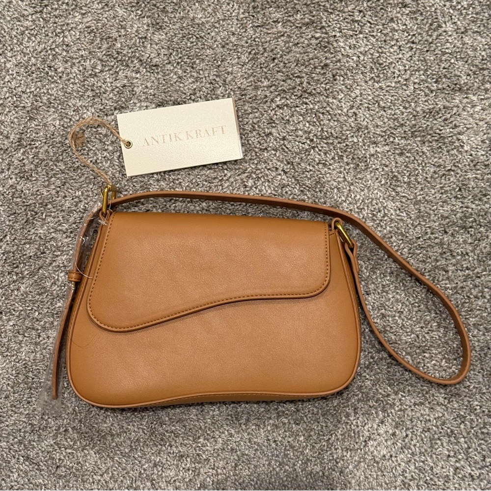 NWT Antik Kraft Light Brown Saddle Tan Leather Handbag Shoulder Bag Minimalist